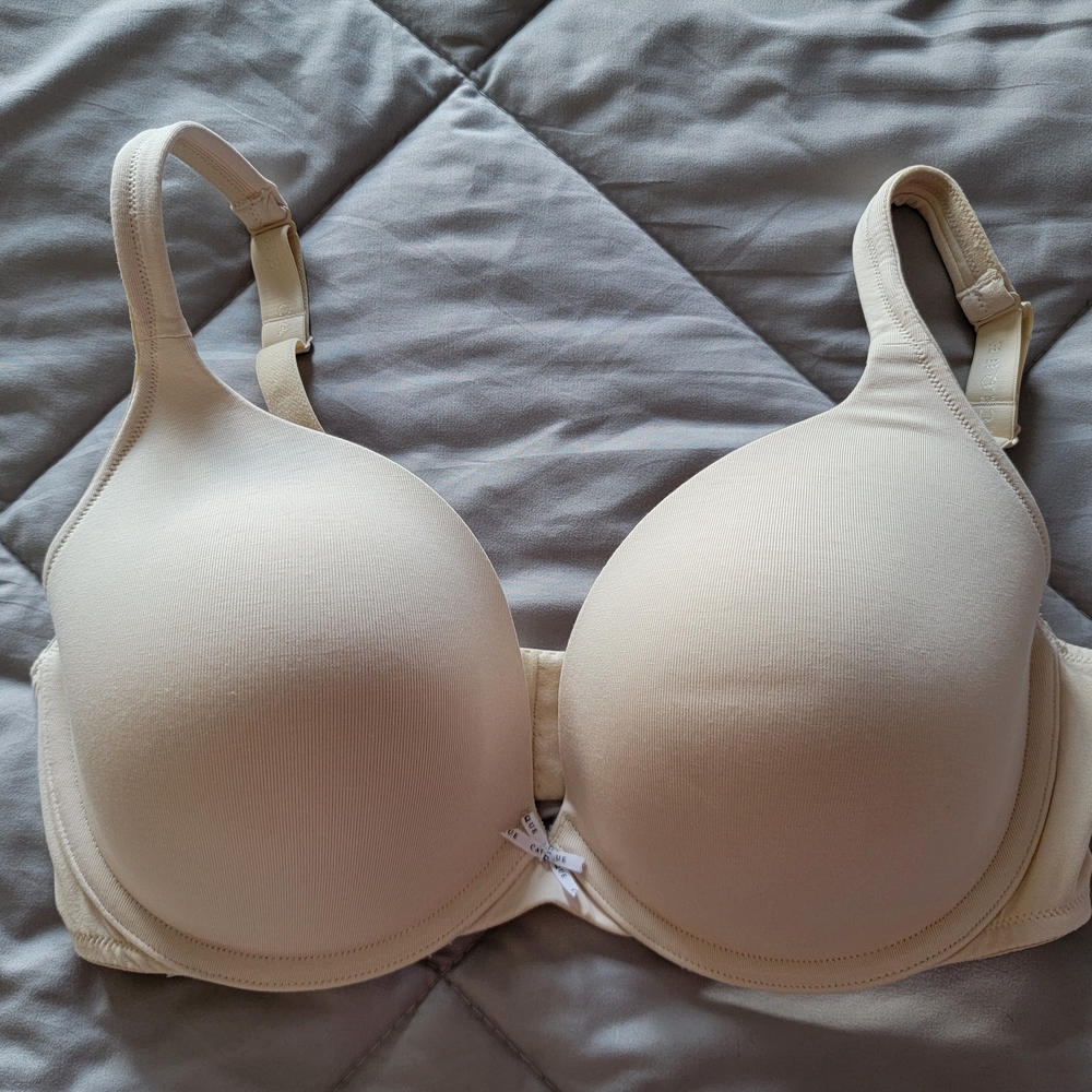 Cacique Cream Seamless T-Shirt Bra